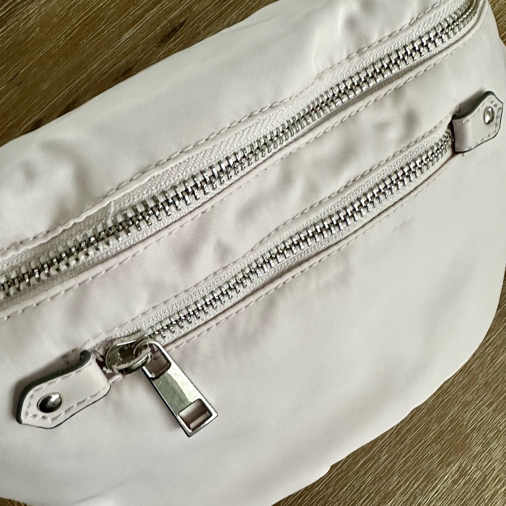 NWT A New Day Lavender Belt Bag Fanny - Picture 3 of 6